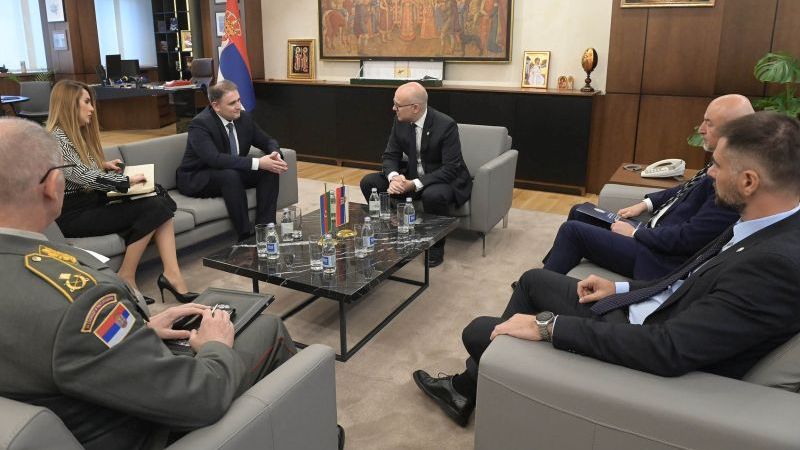 Unapređenje saradnje sa Azerbejdžanom u oblasti odbrambene industrije